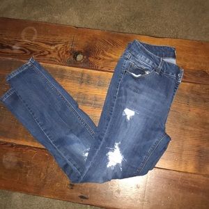 Artisan NY Skinny jeans destroyed